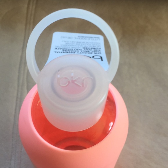 Bkr 500 ml bottle in "Elle 💗" - Picture 4 of 6